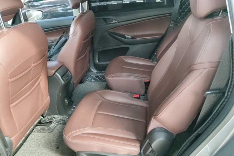 Used Buick GL6 2018 18T 6-Seater Luxury Model
