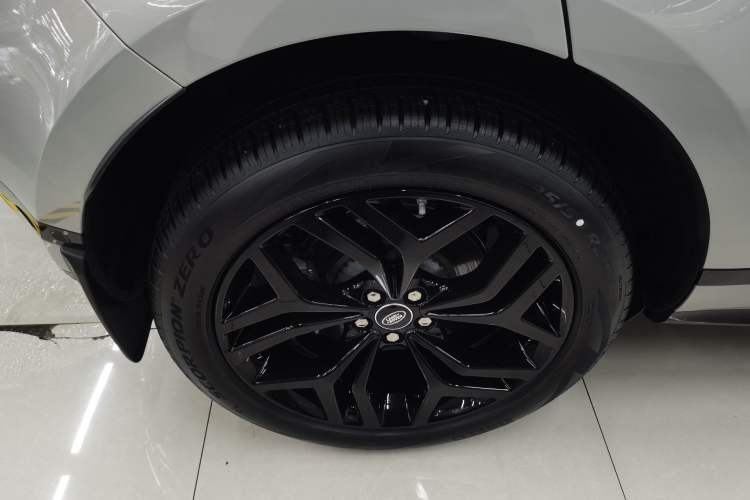 Used Land Rover Range Rover Evoque 2021 Range Rover Velar 249 PS R-Dynamic HSE Luxury Edition
