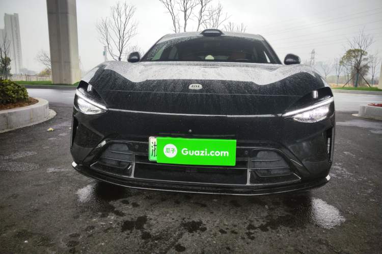 Used Xiaomi Auto YU7 2025 Ultra-Long Range High-Performance All-Wheel-Drive Max Edition
