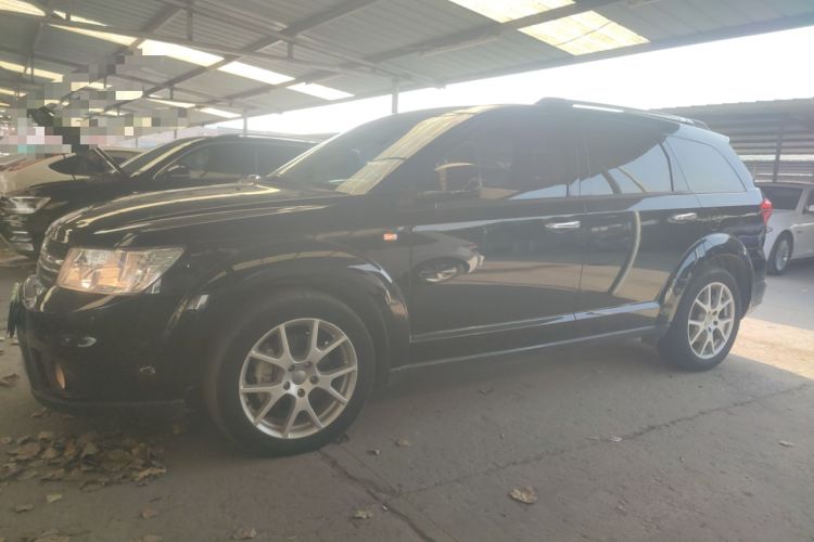 Used Dodge Journey 2013 2.4L Two-Wheel Drive Luxury Version
