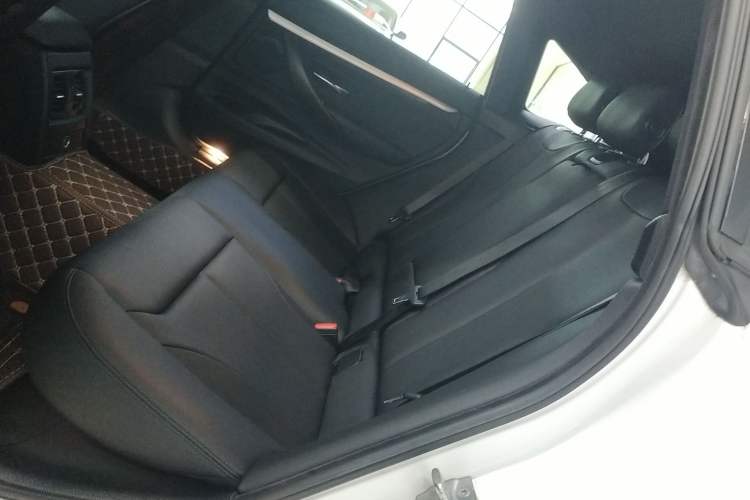 Used BMW 3 Series GT 2019 320i M Sport Package
