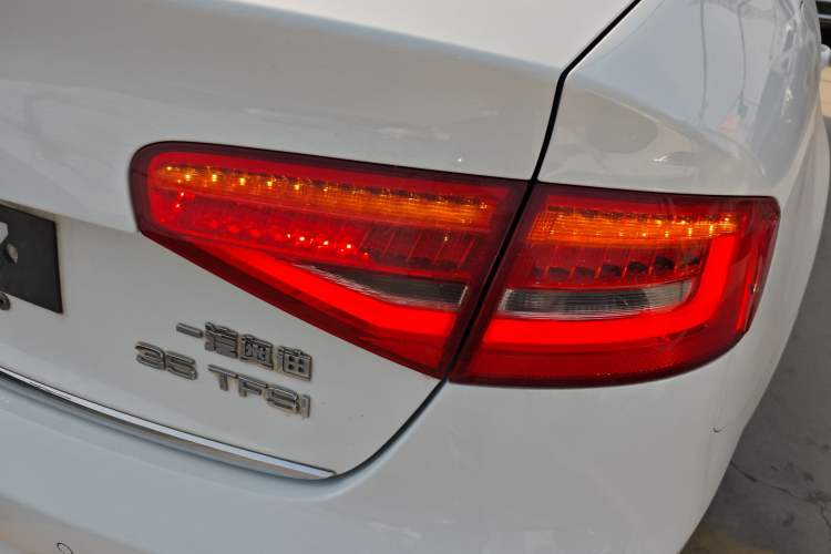 Used Audi A4L 2013 35 TFSI Automatic Comfort Model
