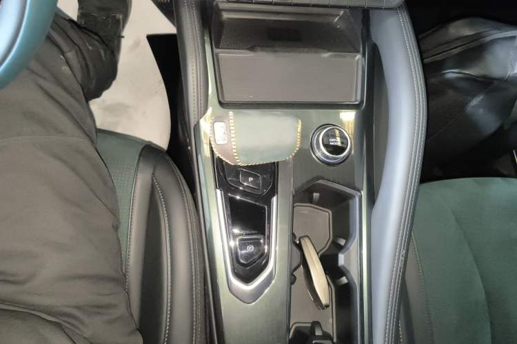 Used Geely Auto Monjaro L 2021 2.0TD DCT EVO Two-Wheel Drive Smart Luxury Version
