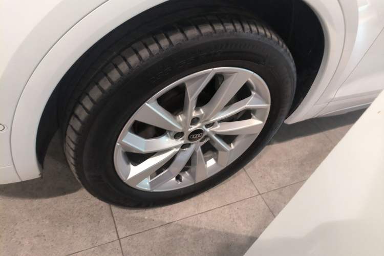 Used Audi Q5L 2022 Updated 40T Luxury Dynamic Edition
