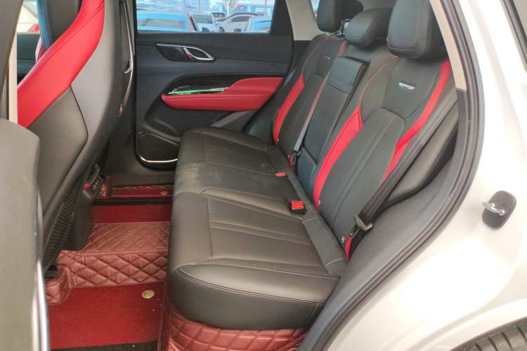 Used Hongqi HS3 2023 1.5T Two-Wheel Drive Shanwei Edition
