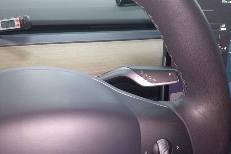 Used Tesla Model Y 2021 Standard Range Rear-Wheel Drive Version
