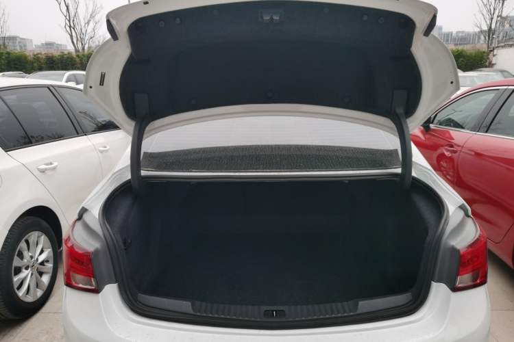 Used Buick Verano 2019 Sedan 20T Dual-Clutch Leading Model