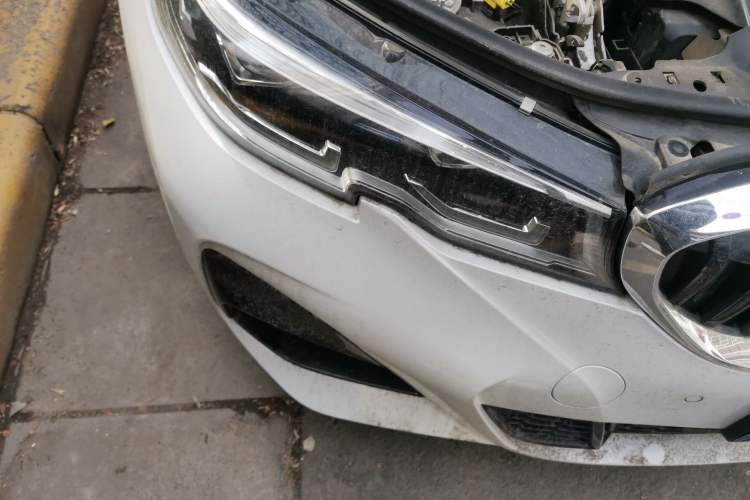 TDK.VehicleDetails.img