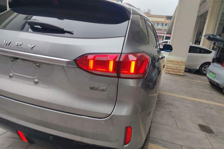 Used Wey VV6 2018 2.0T Two-Wheel Drive Flagship Version China V Standard
