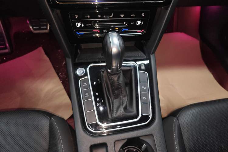 Used Volkswagen FAW-Volkswagen CC 2021 380TSI Striking Edition
