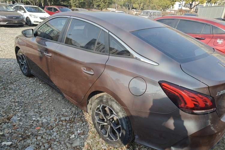 Used MG 5 2022 180 DVVT CVT Youth Style Edition