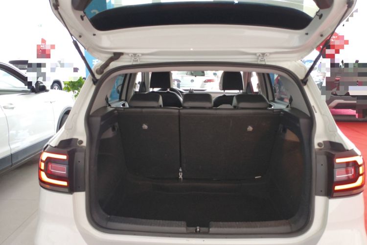 Used Volkswagen Tacqua 2021 200TSI DSG JoyConnect Edition