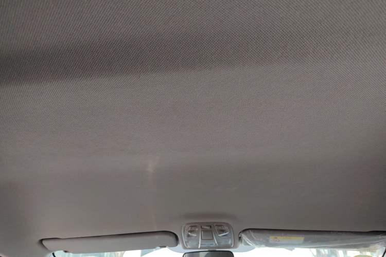 Used  M4 2019 Business & Travel Series 2.0L Manual Comfort Model China VI
