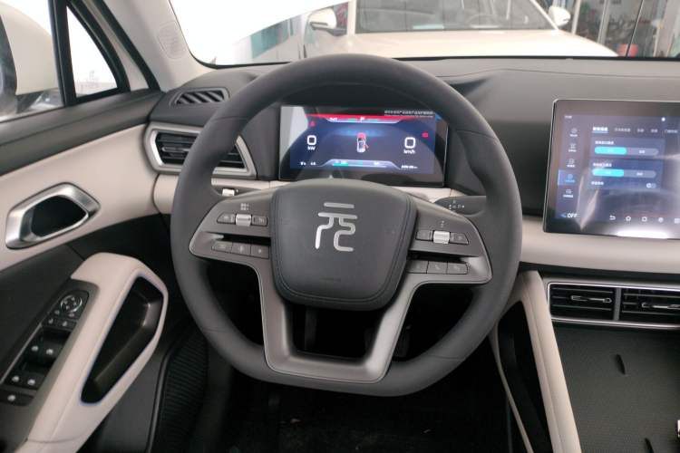 Used BYD Yuan UP 2025 Model 301KM Leading Version