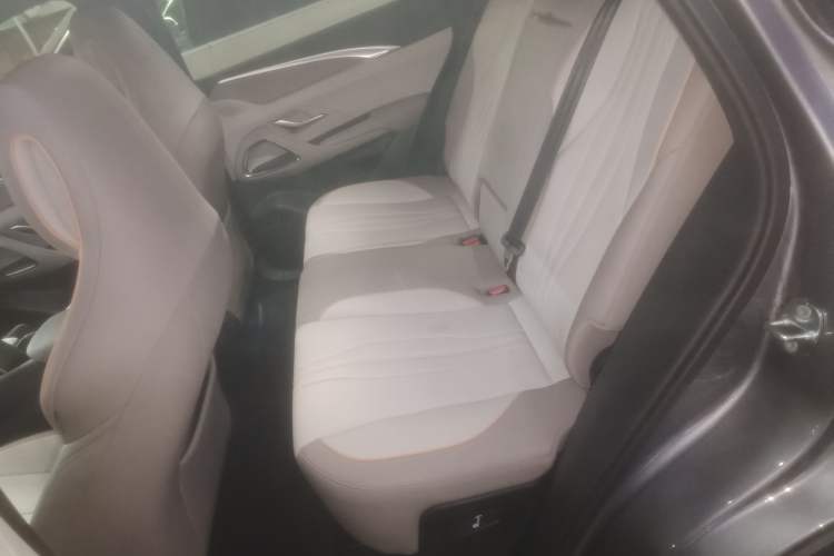 Used BYD Song Pro New Energy 2024 HONOR Edition DM-i 71KM Navigation Model