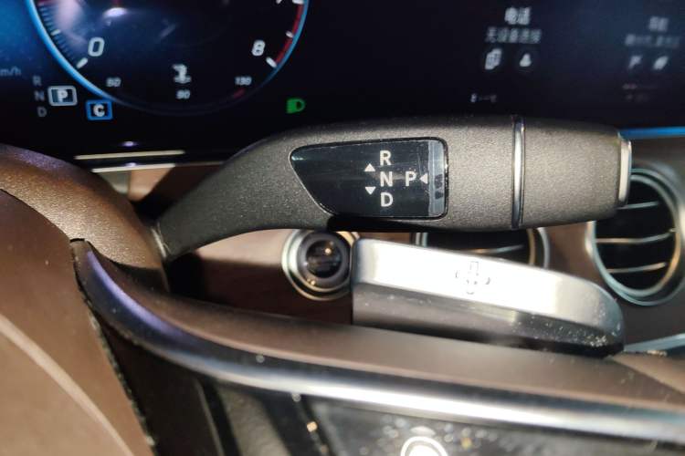 Used Mercedes-Benz E-Class 2022 Second Facelift E 300 L Fashion Edition
