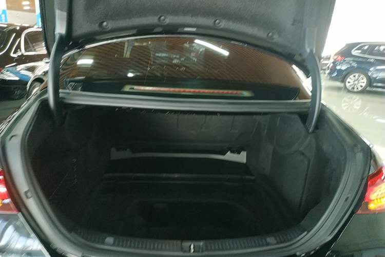 Used Mercedes-Benz E-Class 2022 Revised Version E 300 L Luxury Edition
