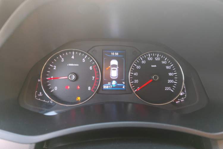 Used FAW Senya R7 2016 1.6L Manual Smart Version
