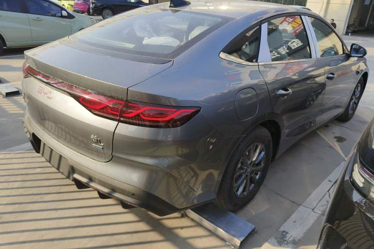 Used BYD Qin L 2025 DM-i Smart Drive 80KM Leading Model