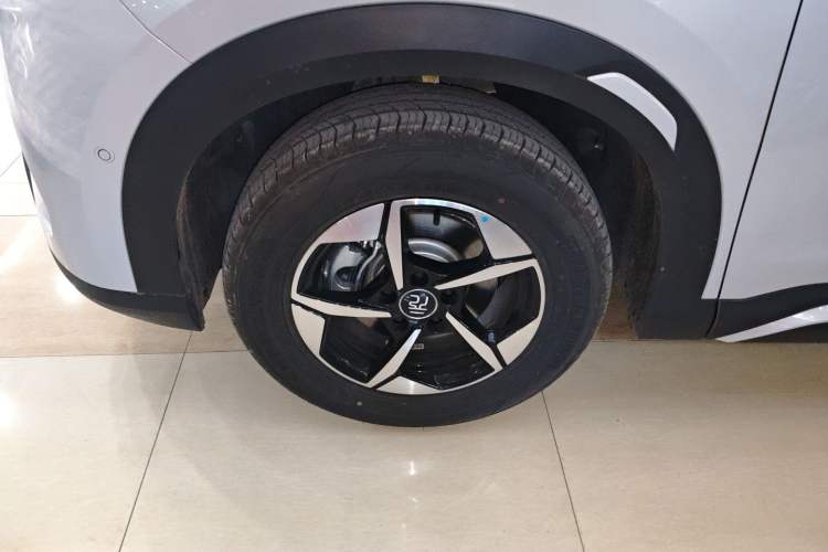 Used BYD Yuan UP 2025 Intelligent Driving Version 401 km Leading Edition