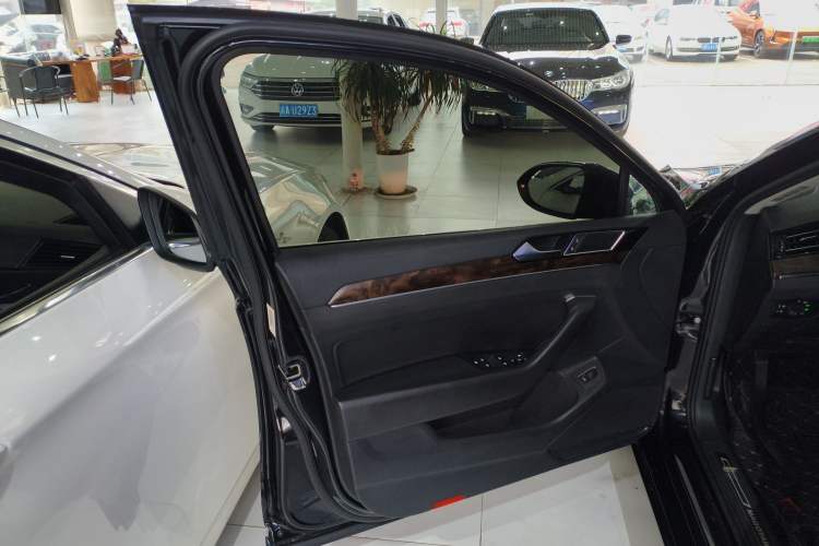 Used Volkswagen Magotan 2019 330TSI DSG Luxury Version China VI Standard
