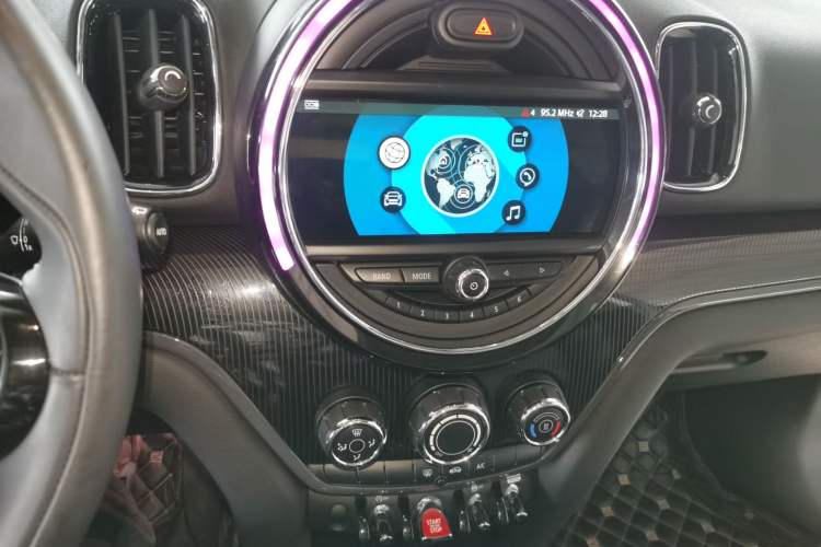 Used MINI Countryman 2018 1.5T COOPER ALL4 Artist
