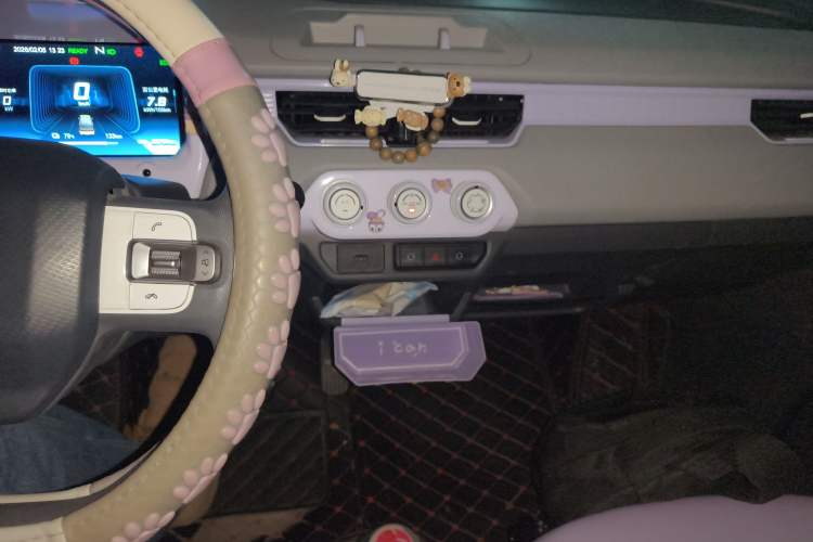 Used Chery QQ Ice Cream 2022 170km Sundae Phosphate Lithium-Ion
