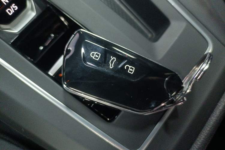 Used Volkswagen Golf 2021 280TSI DSG R-Line
