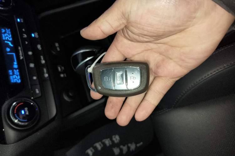 Used Hyundai Tucson 2018 1.6T Dual-Clutch Two-Wheel Drive 15th Anniversary Special Edition