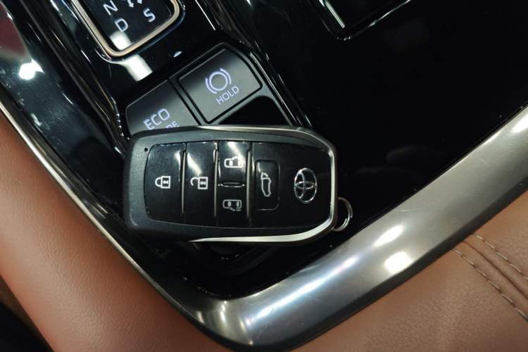 Used Toyota Alphard 2024 Dual-Engine 2.5L Prestige Edition
