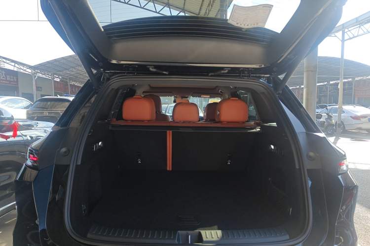 Used Li Auto L6 2025 Pro Smart Refresh Edition
