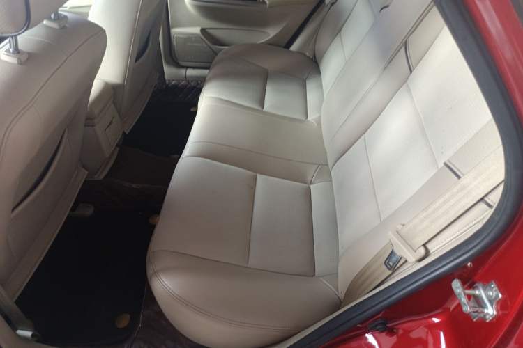 Used Buick Excelle 2015 1.5L Automatic Classic Model
