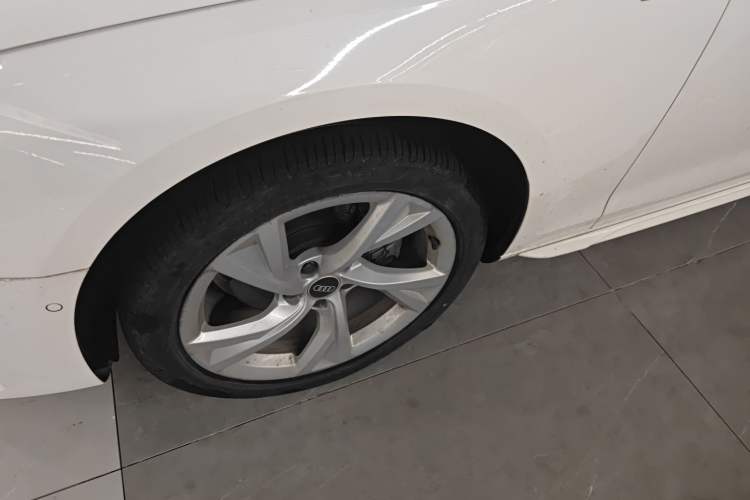 Used Audi A4L 2022 40 TFSI Stylish and Elegant Edition
