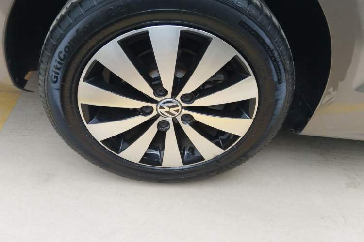 Used Volkswagen Sagitar 2018 1.6L Manual Comfort Model