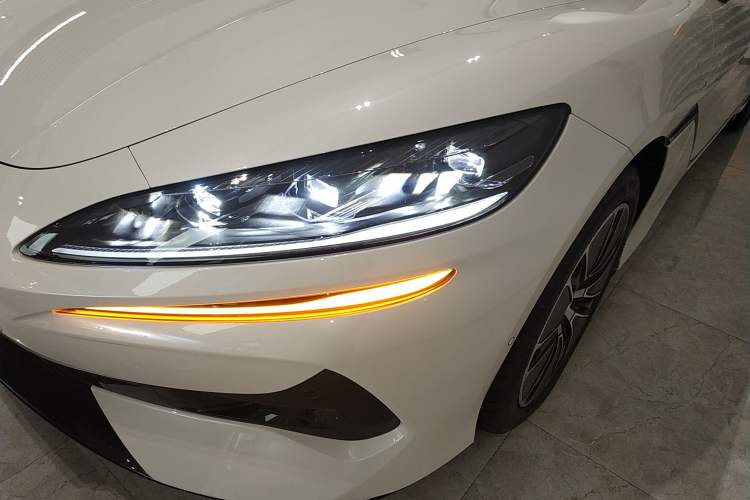 Used Denza Z9GT 2024 1100 Four-Wheel Drive Max Edition
