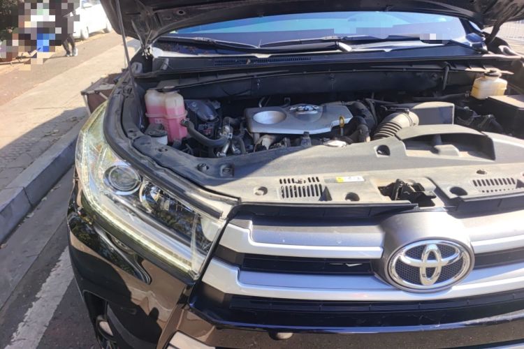 Used Toyota Highlander 2018 2.0T Two-Wheel Drive Elite Edition 7 Seats Emission Standard China V