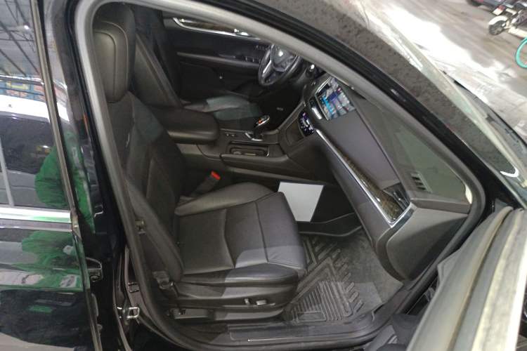 Used Cadillac XT5 2016 25T Luxury Model
