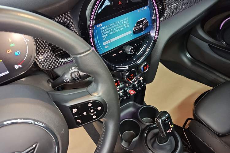 Used MINI MINI 2022 1.5T COOPER Classic Edition