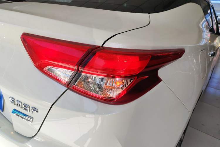 Used Nissan Lannia 2021 1.6L CVT Cool Edition
