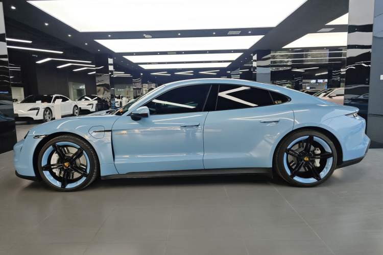 Used Porsche Taycan 2022-Year Updated Taycan
