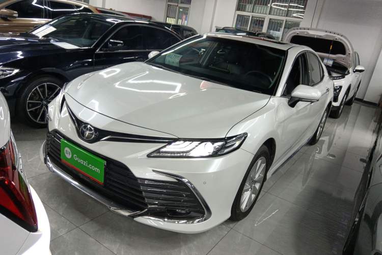 Used Toyota Camry 2023 2.0G Luxury Edition
