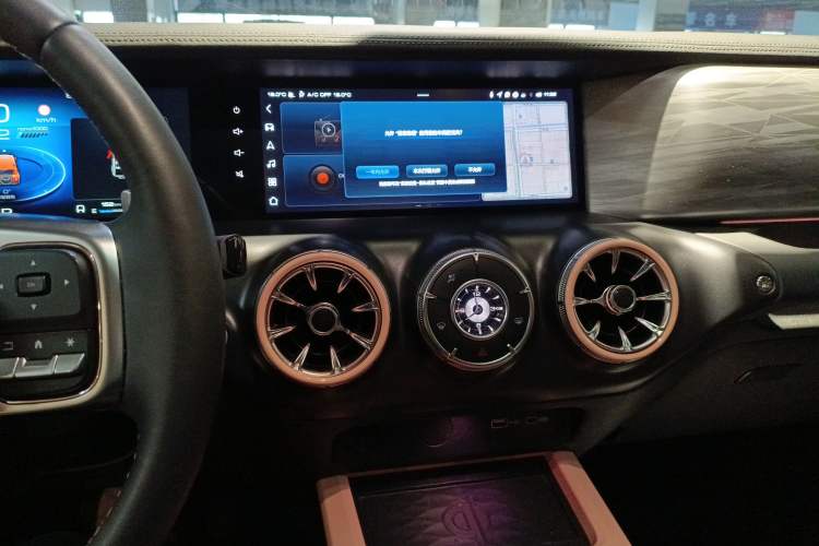 Used Tank 300 2021 City Edition 2.0T—Truly Stylish
