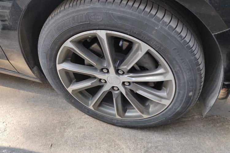 Used Buick LaCrosse 2022 652T Luxury Version
