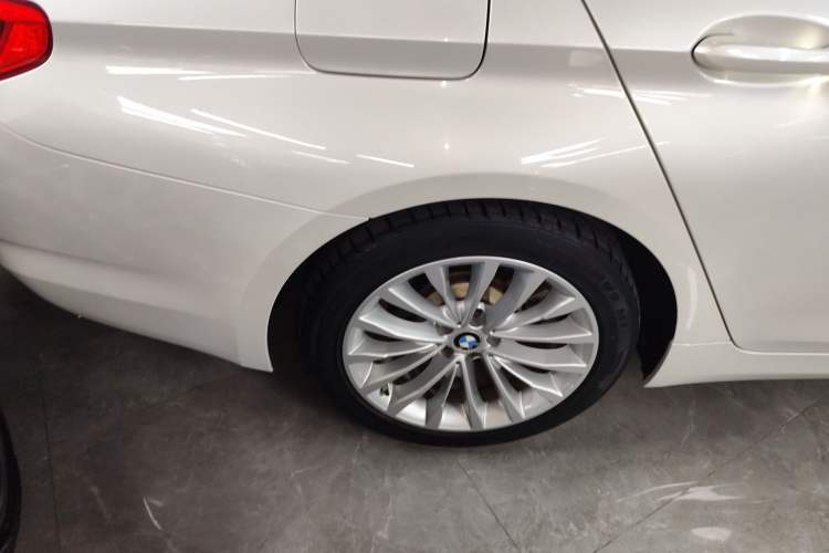 Used BMW 5 Series New Energy 2020 Mileage Upgrade Version 530Le Luxury Package