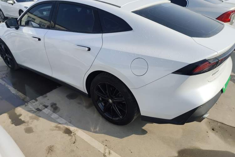 Used Changan UNI-V 2022 1.5T Prestige Version