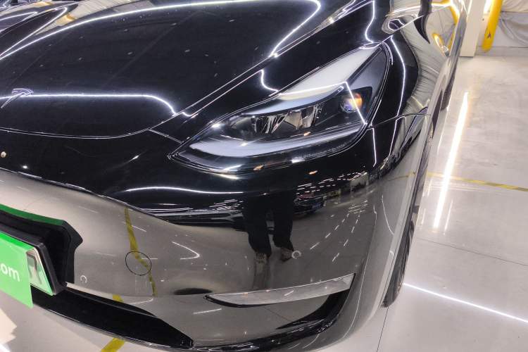 Used Tesla Model Y 2022 Long-Range All-Wheel-Drive Version