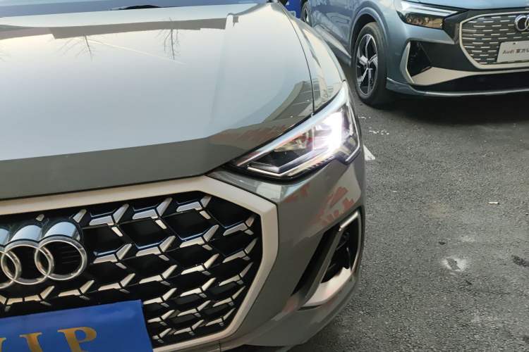 Used Audi Q3 2024 35 TFSI Fashion Dynamic Edition
