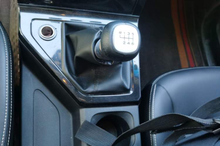 Used Wuling Hongguang PLUS 2020 1.5L Manual Comfort 7-Seater
