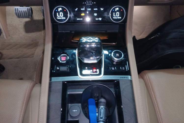 Used Jaguar XFL 2024 2.0T P250 Two-Wheel Drive Prestige Luxury Edition
