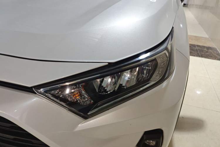 Used Toyota RAV4 2023 2.0L CVT Two-Wheel Drive Urban Edition
